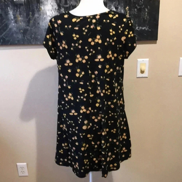 Lark + Grey Floral Short Sleeves Soft Flowing Fabric A-Line Dress w/Pockets Sz S - Picture 4 of 5